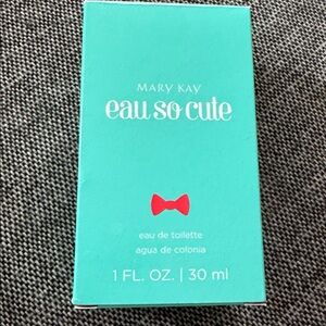 eau so cute Perfume, Mary Kay NIB